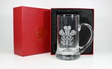 welsh feathers glass tankard